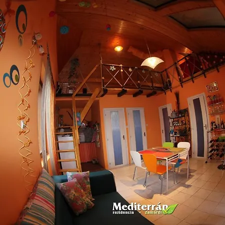 In Zamardi/balaton 20367 Apartman *